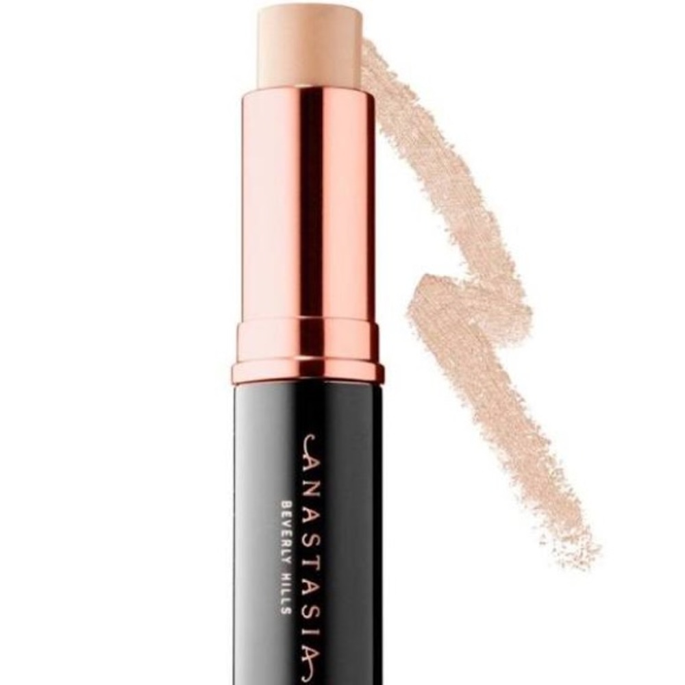 Anastasia Beverly Bills banana contour stick